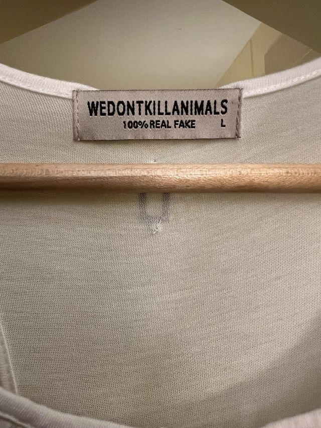 Original Camiseta sin mangas Wedontkillanimals