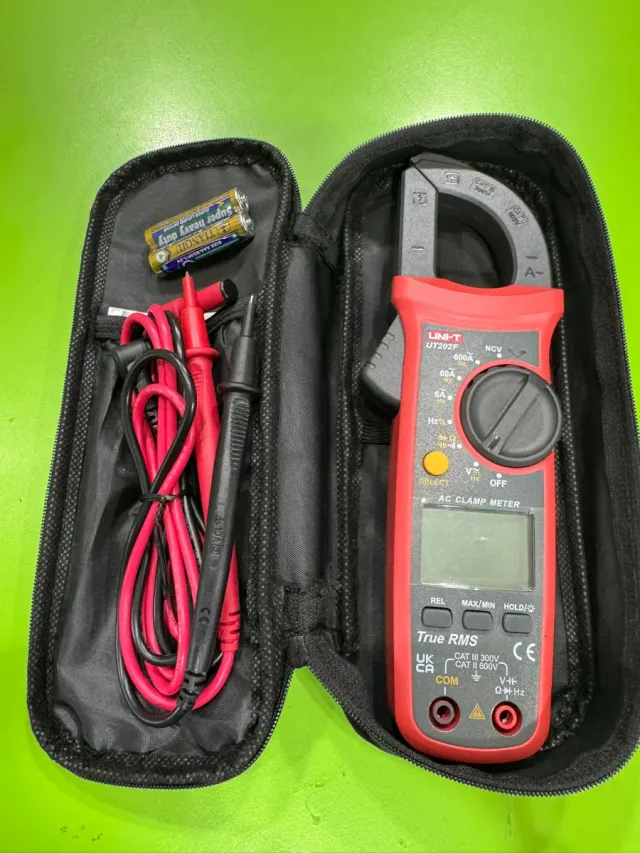 Pinza Amperimetrica UNI-T UT202F