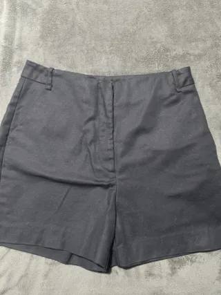 Pantalón corto negro Zara Talla M