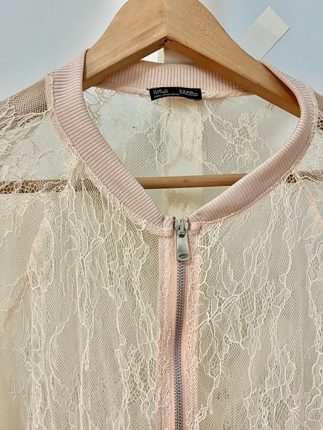 Chaqueta Zara encaje rosa palo T.M
