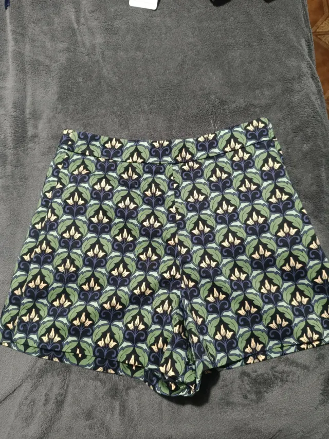 Pantalón corto Zara estampado