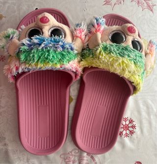 CHANCLAS PELUCHE PERRO MULTICOLOR