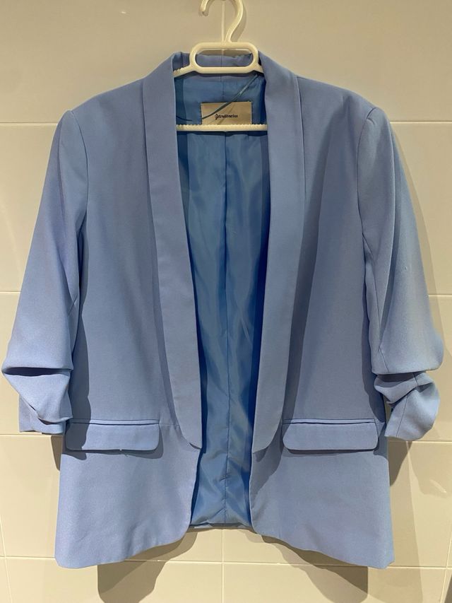 Blazer azul de Stradivarius