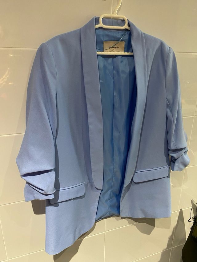 Blazer azul de Stradivarius