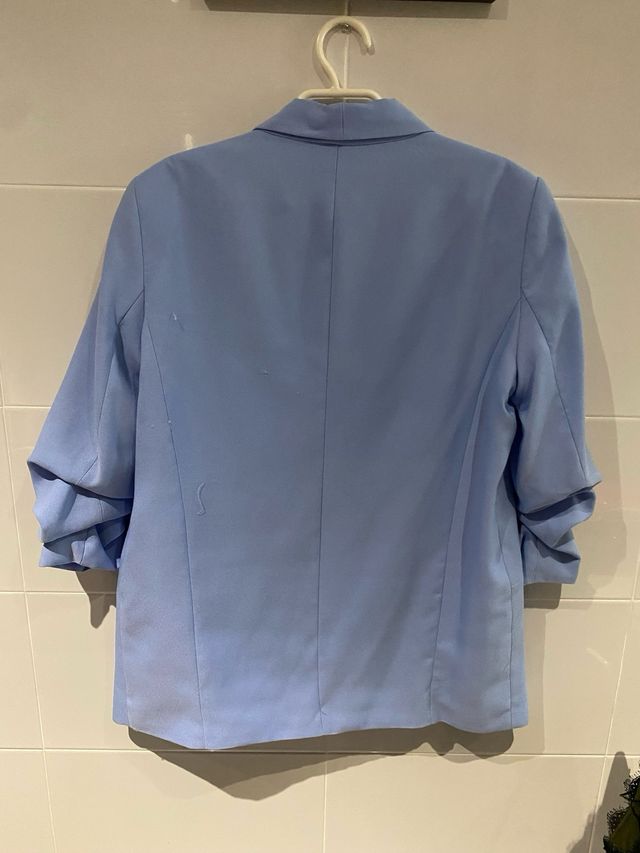 Blazer azul de Stradivarius