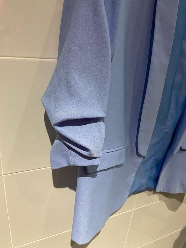 Blazer azul de Stradivarius