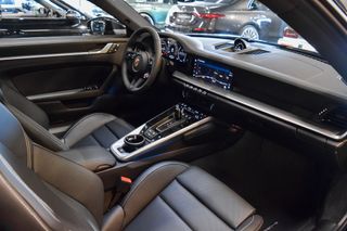 Porsche 911 992.2 Carrera 2025