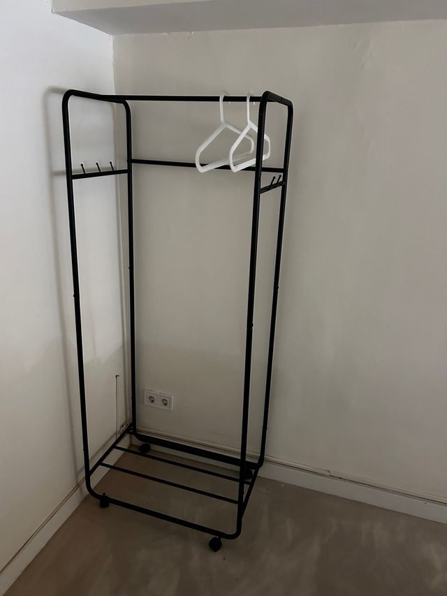 Perchero Metálico Negro