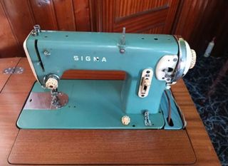 Máquina de coser Sigma antigua