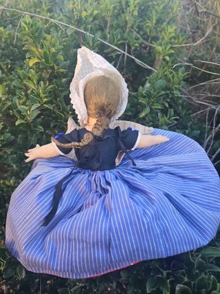 Bambola reversibile in stoffa Pagés Madrid