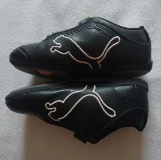 Sapatilhas Puma Menina T25