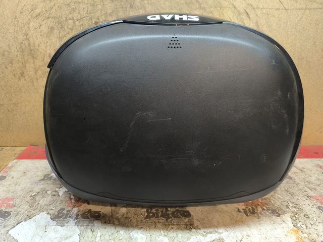 BAUL USADO SHAD SH46 46 LITROS