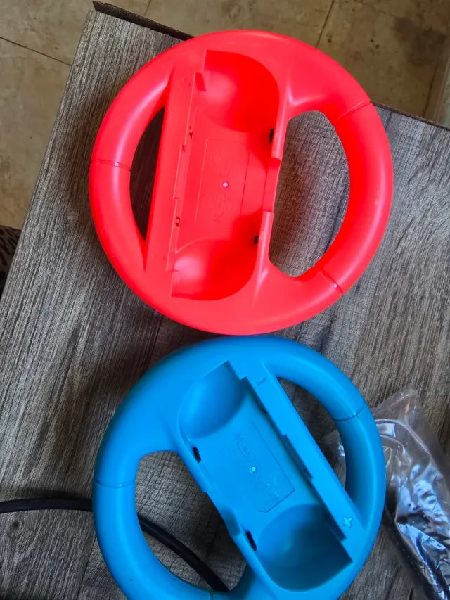 Nintendo Switch OLED Azul/Rojo y Minecraft