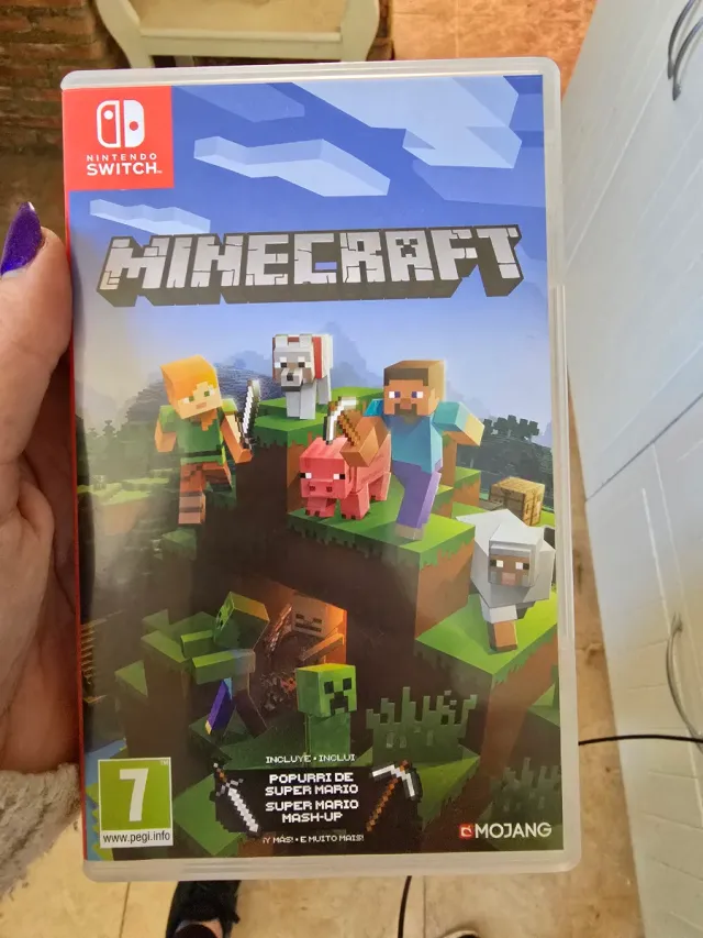 Nintendo Switch OLED Azul/Rojo y Minecraft