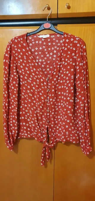 Blusa Springfield flores roja M