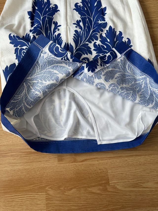 Vestido blanco y azul