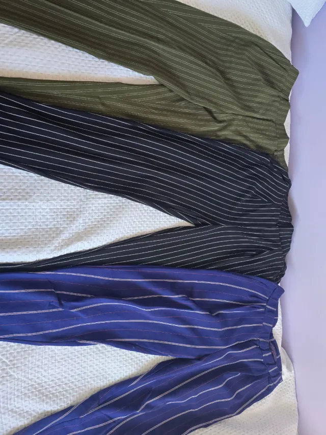 Lote 3 Pantalones de Raya Stradivarius