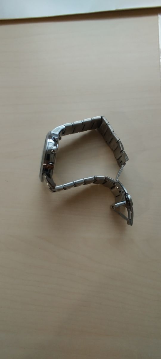 Reloj Emporio Armani Negro y Plateado