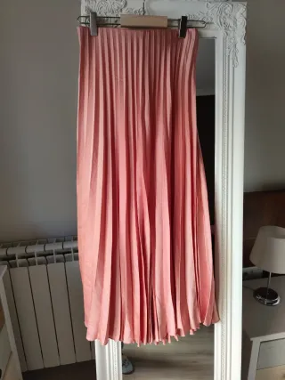 Falda plisada salmón