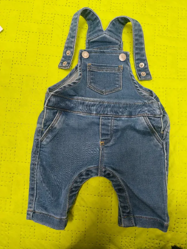 Salopette jeans neonato 1-3 mesi usata