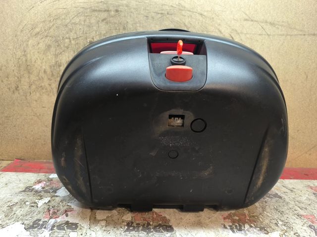 BAUL USADO GIVI SIMPLY 45 LITROS