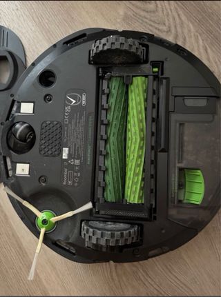 Roomba i7+ Robot Aspirador + 2 new bags.