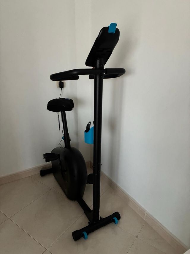 Bicicleta Estática B'Twin Negra