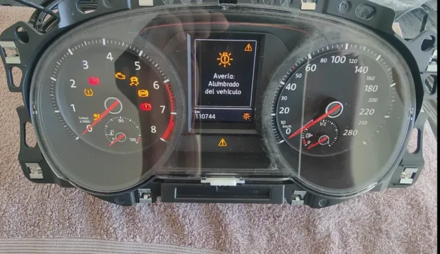 Cuadro instrumentos VW Golf VII GTI.