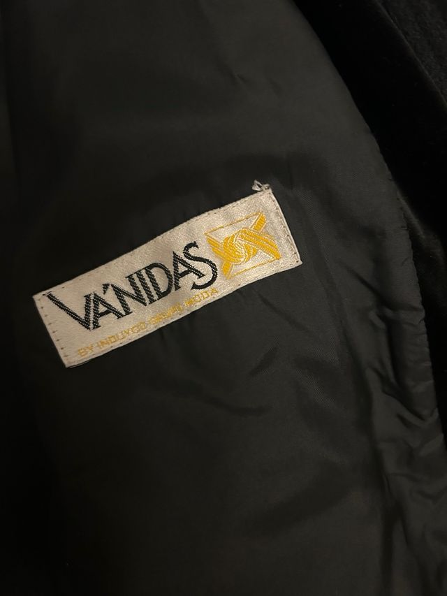 Abrigo Lana Virgen Vánidas Negro