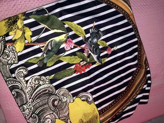 Sciarpa foulard donna con uccelli e fiori