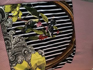 Sciarpa foulard donna con uccelli e fiori