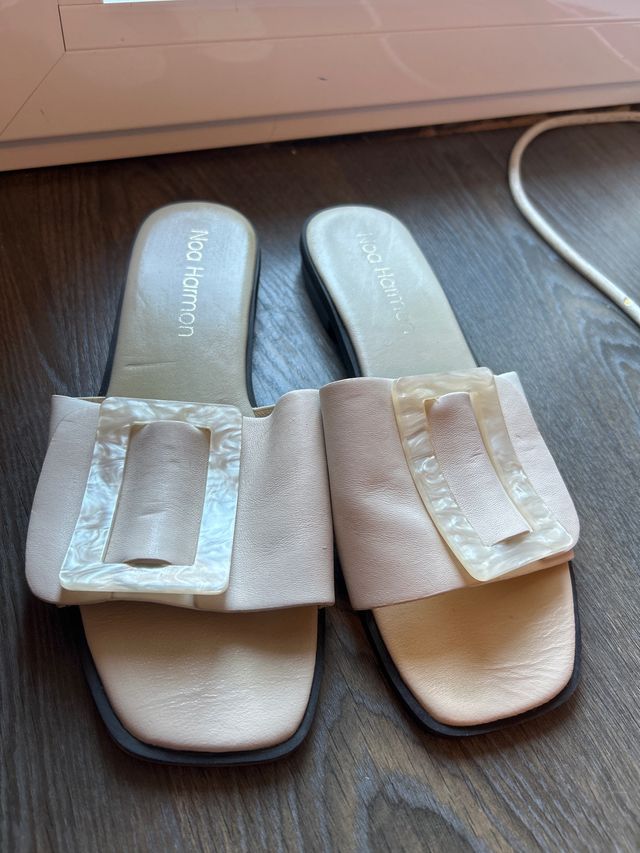 Sandalias Beige