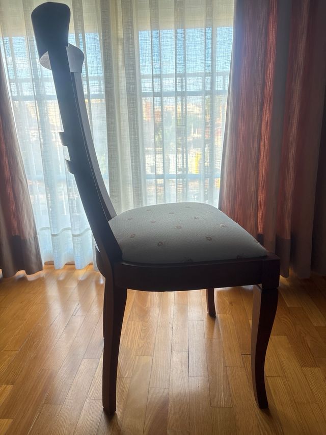 4 Silla de salón de madera  tapizadas  + 2 cn braz