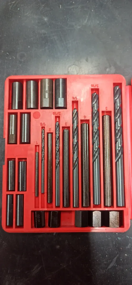 Facom Extractor Tornillos Rotos