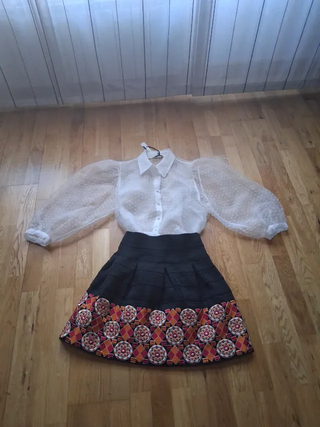 Set Blusa Trasparente e Gonna del marchio sinty