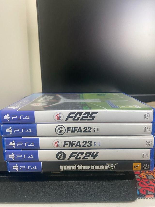 Pack 5 Juegos PS4: FC 25, FIFA 22, 23, 24, GTA V