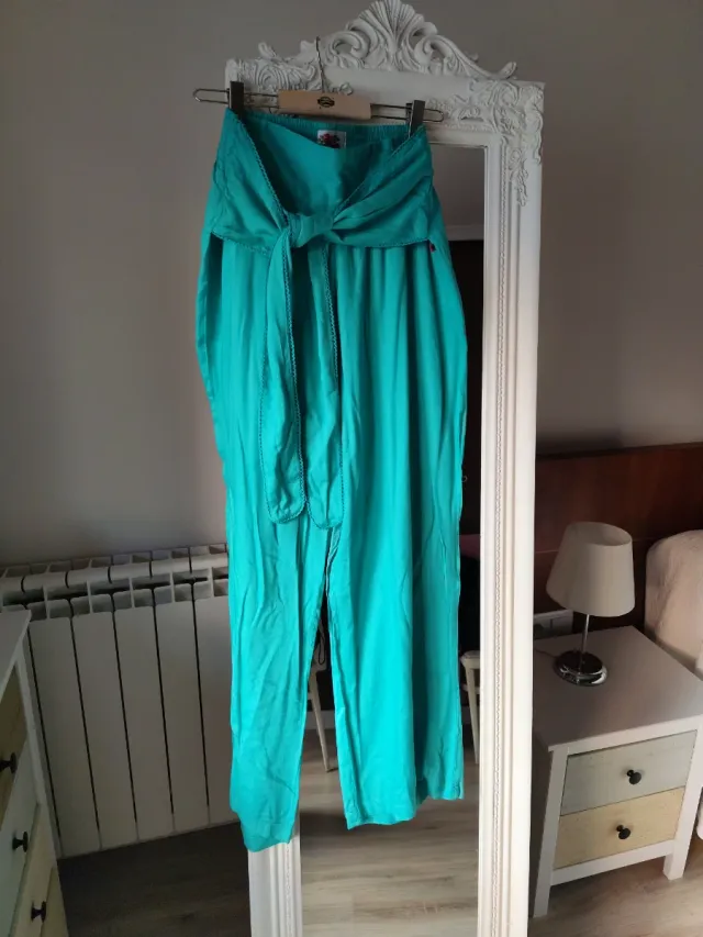 Pantalón ancho fajín cinturón