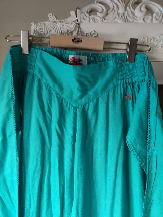 Pantalón ancho fajín cinturón