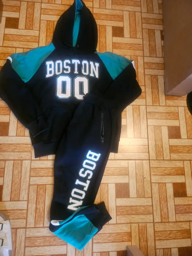 Set Felpa Boston Nero e Turchese