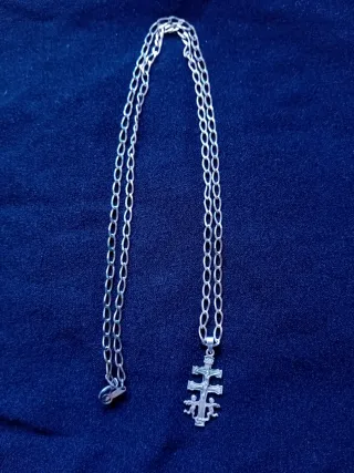 Cadena de Plata con Cruz de Calavaca