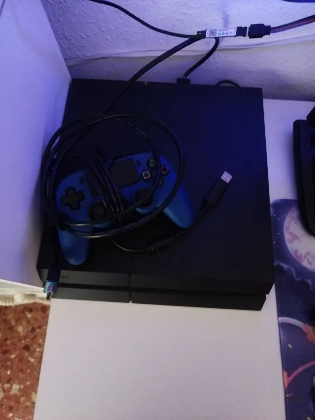 PS4 1TB Negra + Mando + Juegos