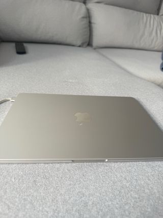 MacBook Air M2 2022 Plata