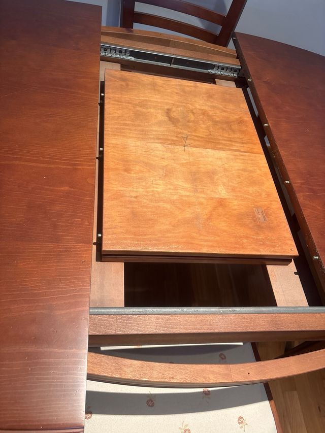 Mesa extensible y sillas cn Regalo de 2 mesa aux