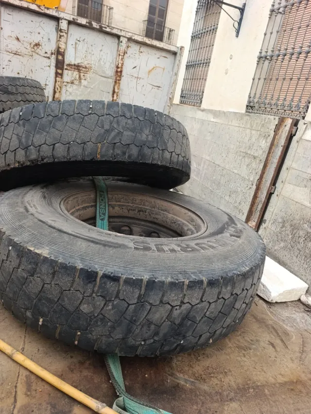 Ruedas Camión 12R22.5