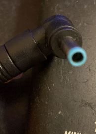 ALIMENTATORE ADJ PER NB CON 1 ADATTATORE usato