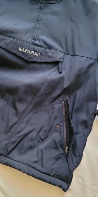 Giacca a vento Napapijri blu e bianca