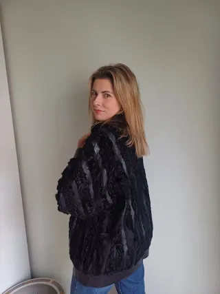 Chaquetón cuero y astracán negro