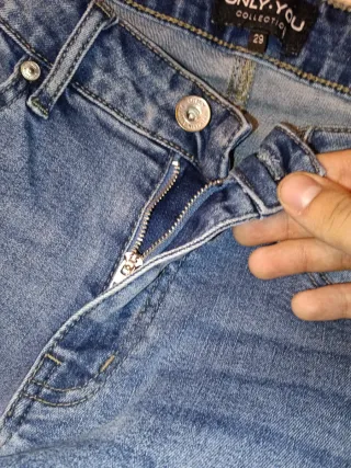 Pantalón vaquero ONLY desgastado talla S