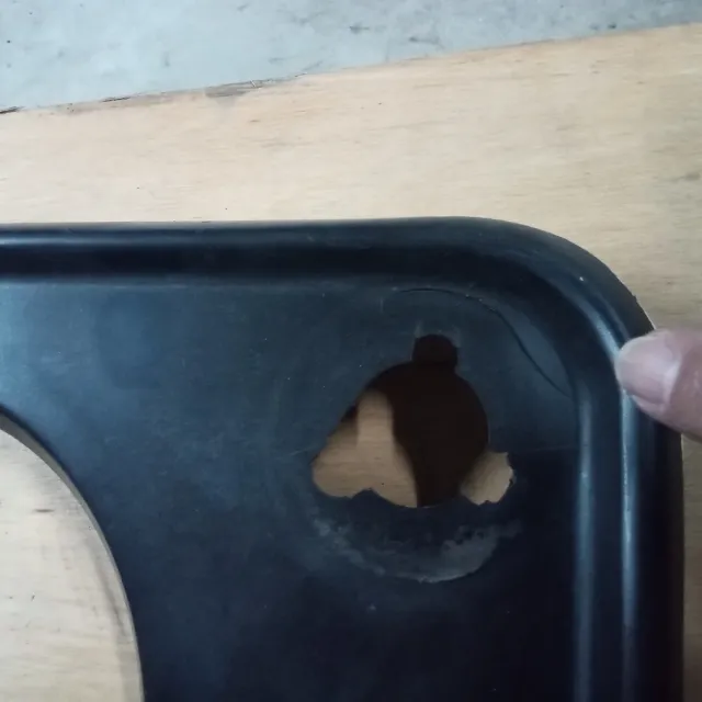 Rejilla y marcos faros Defender