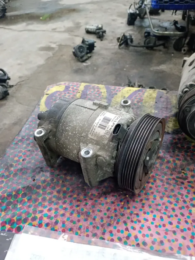 Compresor de aire  Renault Megane
